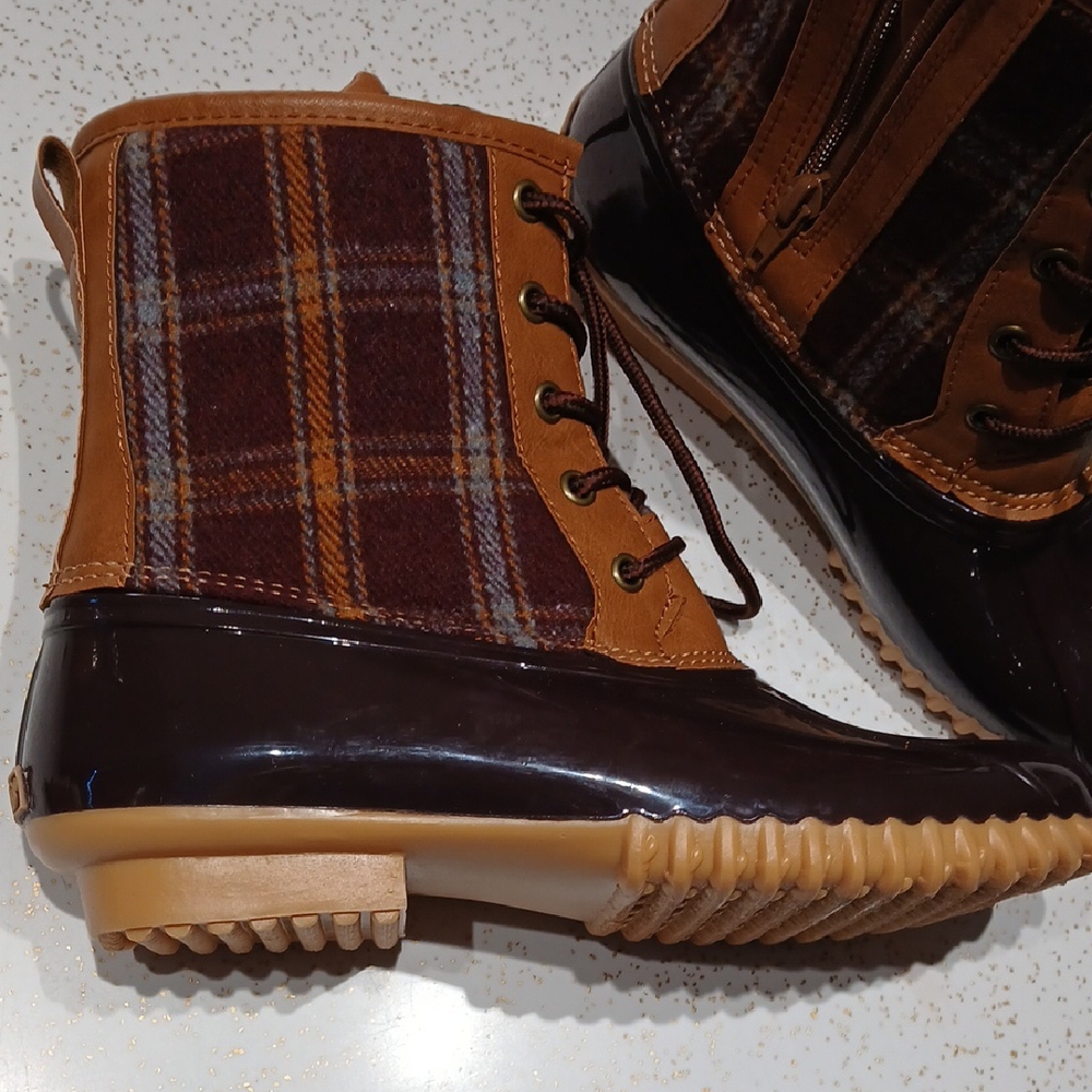 Sporto Lace Up Boots Brown and Tan Waterproof
